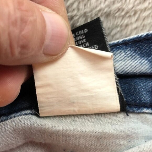 Road Narrows Womens Capri Jeans Size 16 Blue Denim Distressed Raw Hem Casual Y2K - Picture 11 of 15